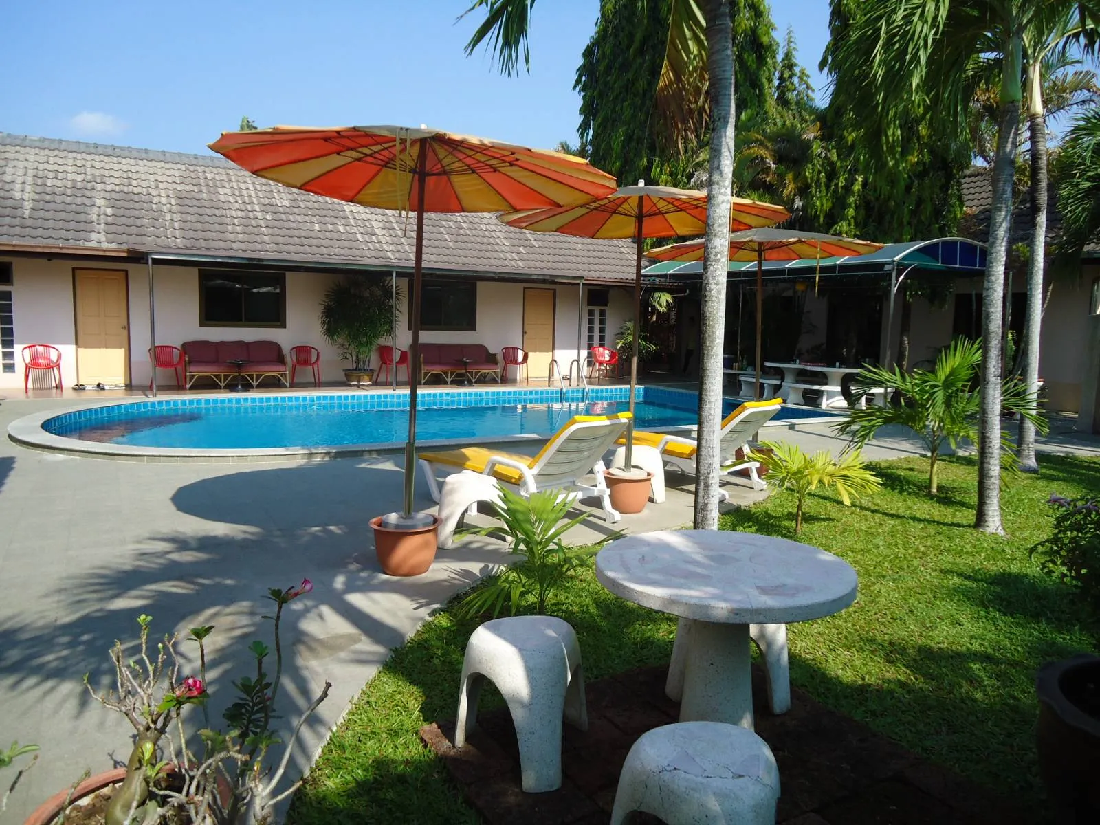 Lonops Paradise Bungalow